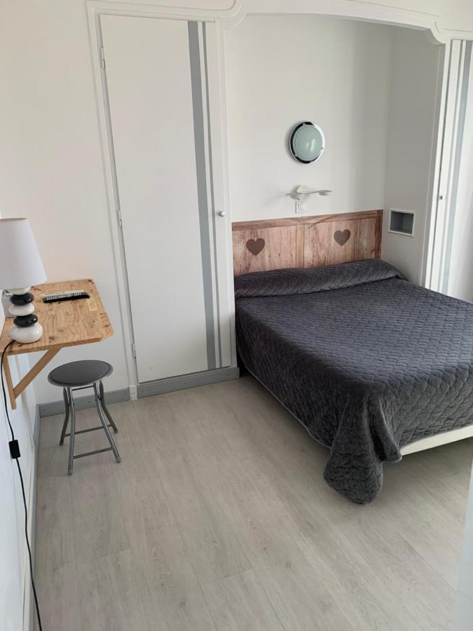 Hotel Le Canetois Εξωτερικό φωτογραφία