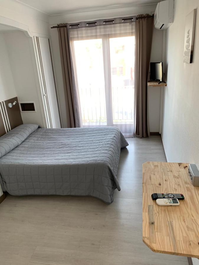 Hotel Le Canetois Εξωτερικό φωτογραφία
